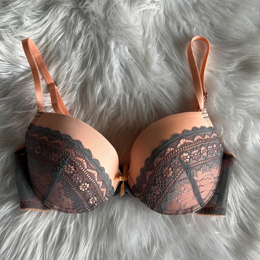 tarea pink and gray lace push-up bra size 34C